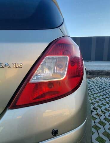 Бежевий Опель Корса, об'ємом двигуна 1.2 л та пробігом 155 тис. км за 5000 $, фото 11 на Automoto.ua