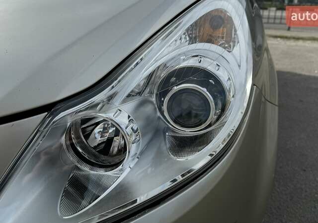 Бежевий Опель Корса, об'ємом двигуна 1.23 л та пробігом 197 тис. км за 5000 $, фото 4 на Automoto.ua