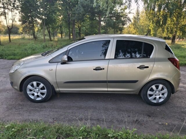 Бежевий Опель Корса, об'ємом двигуна 1.2 л та пробігом 141 тис. км за 5555 $, фото 6 на Automoto.ua