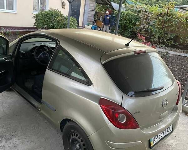 Бежевый Опель Корса, объемом двигателя 1.23 л и пробегом 180 тыс. км за 4600 $, фото 4 на Automoto.ua