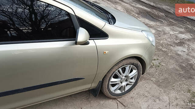 Бежевый Опель Корса, объемом двигателя 1.23 л и пробегом 139 тыс. км за 4200 $, фото 3 на Automoto.ua