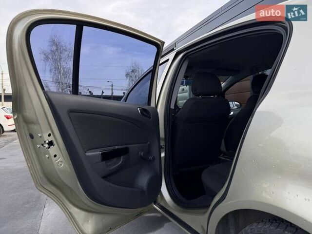 Бежевый Опель Корса, объемом двигателя 1.23 л и пробегом 142 тыс. км за 5300 $, фото 19 на Automoto.ua