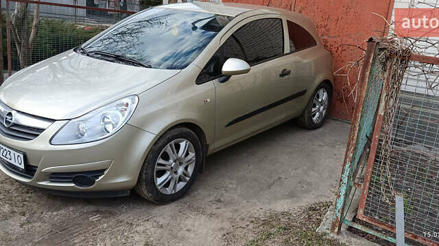 Бежевый Опель Корса, объемом двигателя 1.23 л и пробегом 139 тыс. км за 4200 $, фото 4 на Automoto.ua