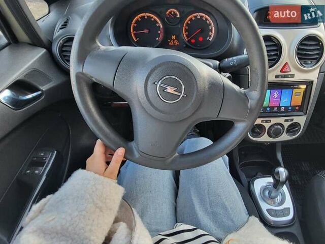 Бежевий Опель Корса, об'ємом двигуна 1.2 л та пробігом 155 тис. км за 5000 $, фото 2 на Automoto.ua