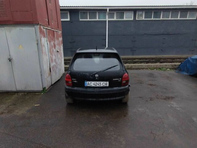 Черный Опель Корса, объемом двигателя 1 л и пробегом 1000 тыс. км за 1100 $, фото 11 на Automoto.ua
