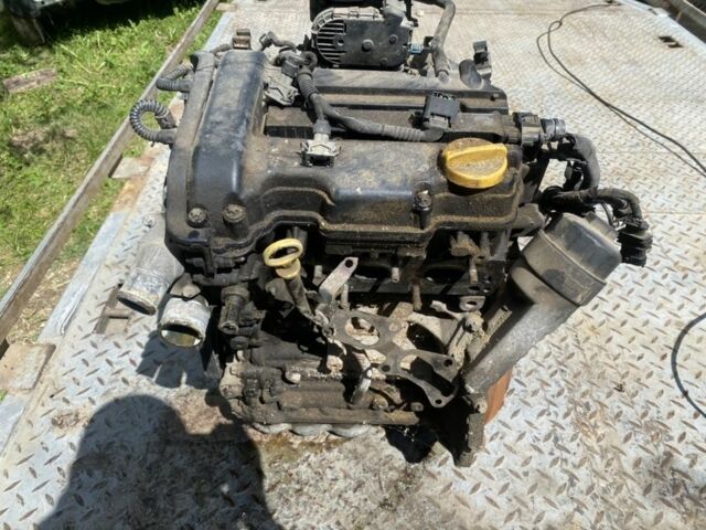 Черный Опель Корса, объемом двигателя 1 л и пробегом 180 тыс. км за 477 $, фото 1 на Automoto.ua