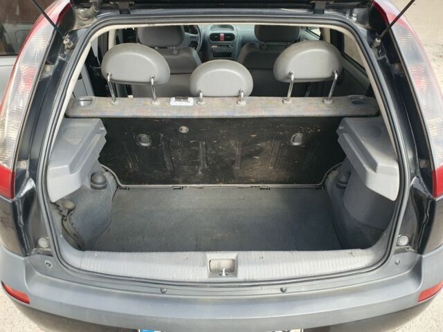 Опель Корса 2001 в Ровно на Automoto.ua Черный Опель Корса, объемом двигателя 1 л и пробегом 203 тыс. км за 1700 $, фото 6 на Automoto.ua