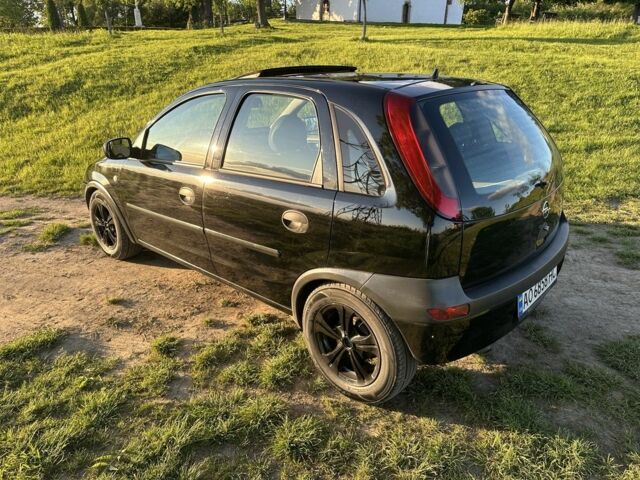 Черный Опель Корса, объемом двигателя 1.7 л и пробегом 340 тыс. км за 3000 $, фото 5 на Automoto.ua