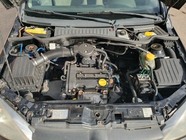 Опель Корса 2001 в Ровно на Automoto.ua Черный Опель Корса, объемом двигателя 1 л и пробегом 203 тыс. км за 1700 $, фото 7 на Automoto.ua