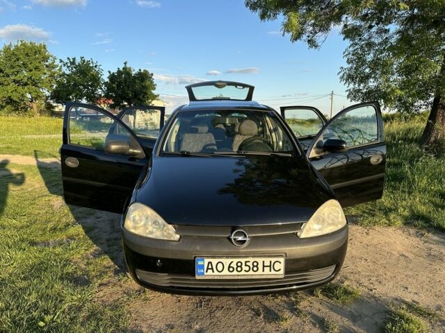 Черный Опель Корса, объемом двигателя 1.7 л и пробегом 340 тыс. км за 3000 $, фото 21 на Automoto.ua