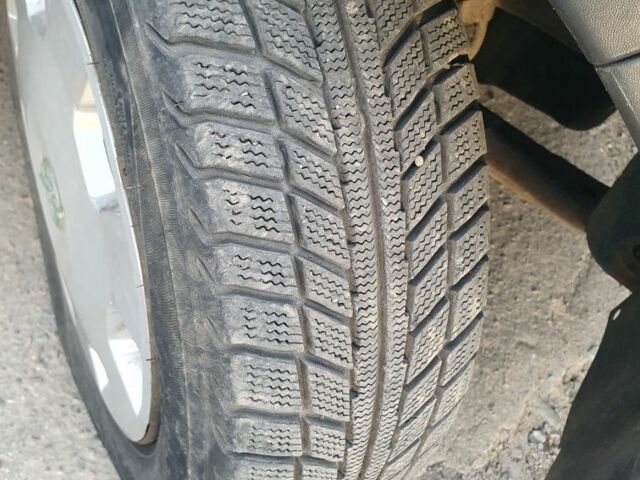 Черный Опель Корса, объемом двигателя 1 л и пробегом 204 тыс. км за 1600 $, фото 4 на Automoto.ua