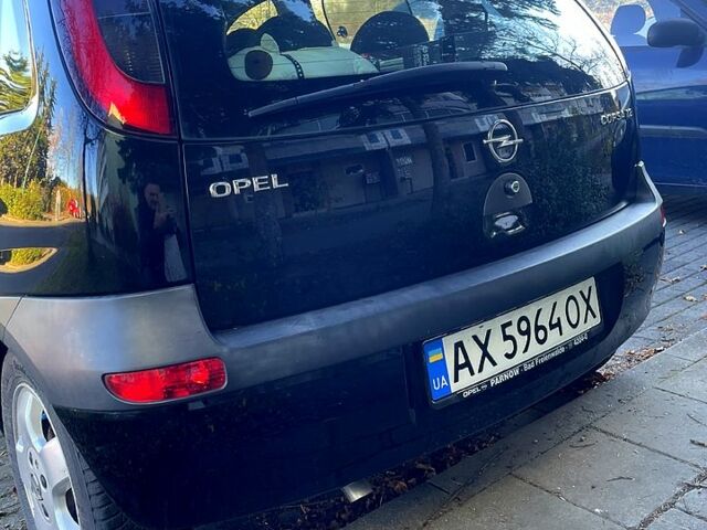 Чорний Опель Корса, об'ємом двигуна 1.2 л та пробігом 150 тис. км за 3700 $, фото 1 на Automoto.ua