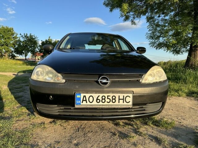 Черный Опель Корса, объемом двигателя 1.7 л и пробегом 340 тыс. км за 3000 $, фото 2 на Automoto.ua