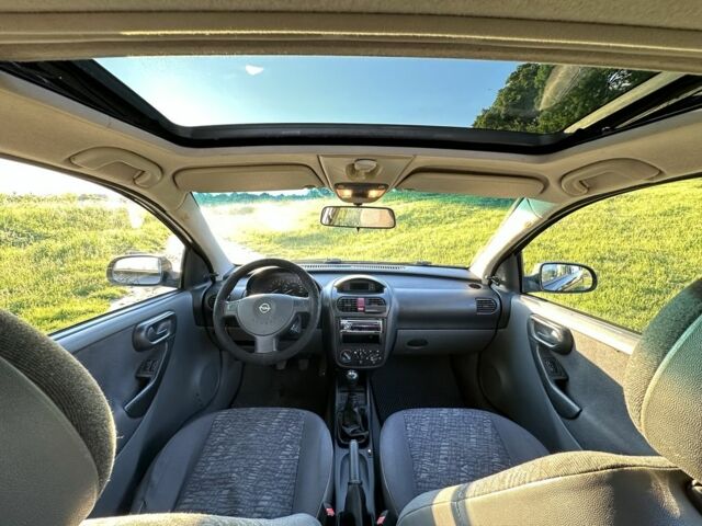 Черный Опель Корса, объемом двигателя 1.7 л и пробегом 340 тыс. км за 3000 $, фото 18 на Automoto.ua