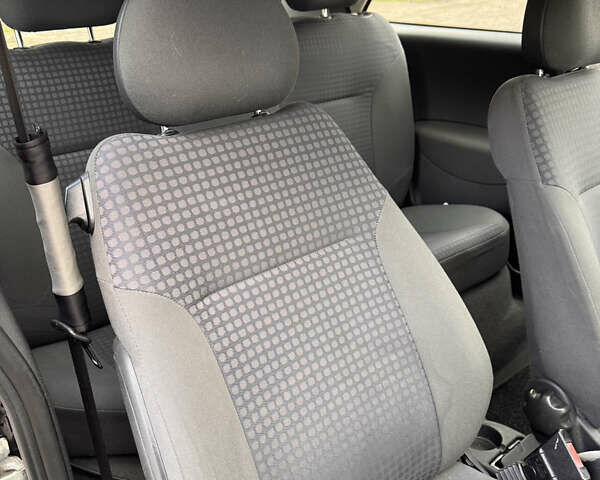 Чорний Опель Корса, об'ємом двигуна 1.2 л та пробігом 134 тис. км за 4000 $, фото 11 на Automoto.ua