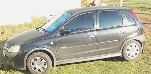 Черный Опель Корса, объемом двигателя 1.4 л и пробегом 360 тыс. км за 2500 $, фото 1 на Automoto.ua