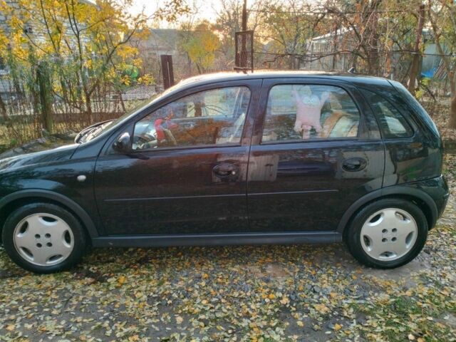 Черный Опель Корса, объемом двигателя 1.2 л и пробегом 220 тыс. км за 3600 $, фото 7 на Automoto.ua