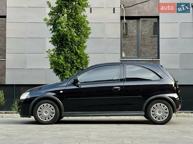 Черный Опель Корса, объемом двигателя 1.2 л и пробегом 140 тыс. км за 3300 $, фото 2 на Automoto.ua