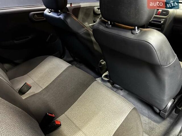 Черный Опель Корса, объемом двигателя 0 л и пробегом 127 тыс. км за 3600 $, фото 29 на Automoto.ua