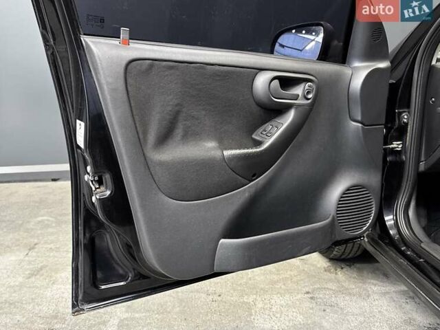 Черный Опель Корса, объемом двигателя 0 л и пробегом 127 тыс. км за 3600 $, фото 31 на Automoto.ua