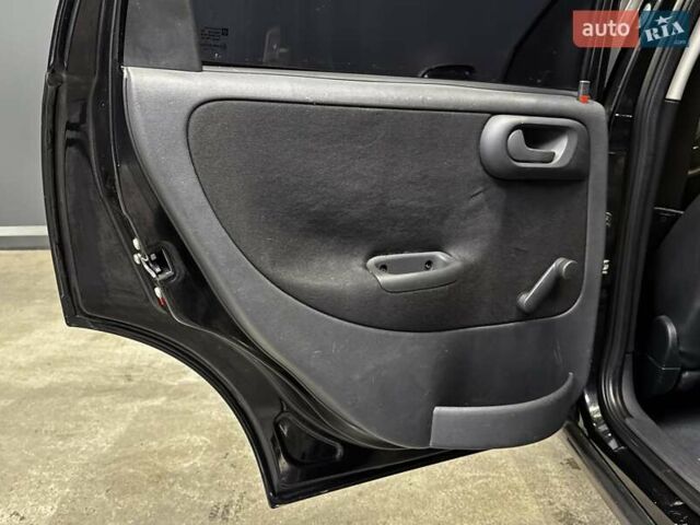 Черный Опель Корса, объемом двигателя 0 л и пробегом 127 тыс. км за 3600 $, фото 33 на Automoto.ua