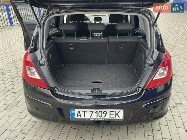 Черный Опель Корса, объемом двигателя 1.2 л и пробегом 210 тыс. км за 3200 $, фото 23 на Automoto.ua