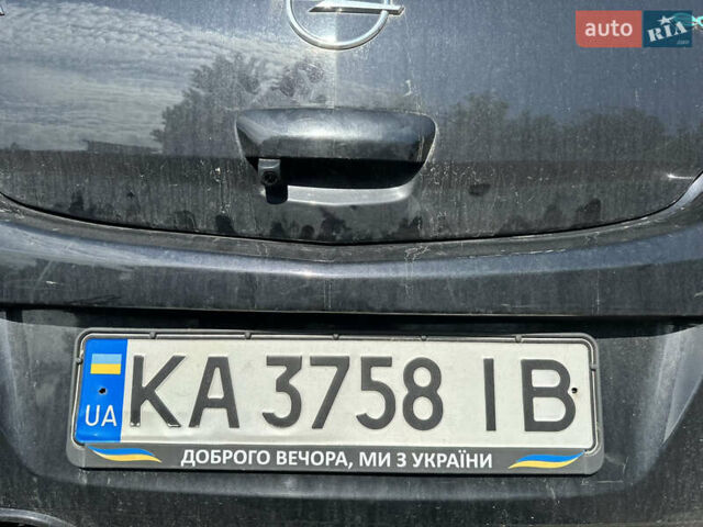 Черный Опель Корса, объемом двигателя 1.69 л и пробегом 258 тыс. км за 6300 $, фото 9 на Automoto.ua