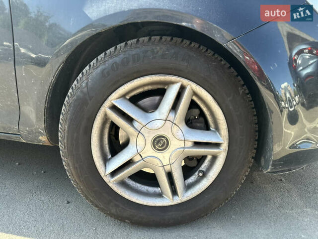 Черный Опель Корса, объемом двигателя 1.69 л и пробегом 258 тыс. км за 6300 $, фото 14 на Automoto.ua
