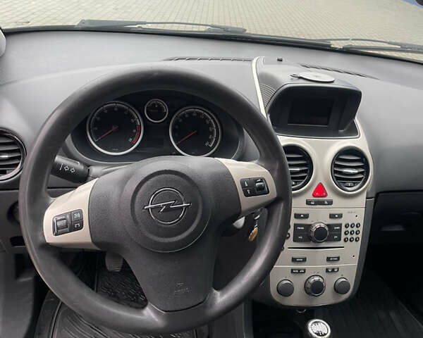 Черный Опель Корса, объемом двигателя 1.2 л и пробегом 210 тыс. км за 3200 $, фото 15 на Automoto.ua