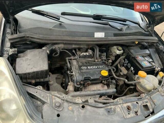 Чорний Опель Корса, об'ємом двигуна 1 л та пробігом 196 тис. км за 3800 $, фото 3 на Automoto.ua