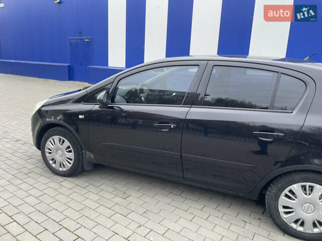 Черный Опель Корса, объемом двигателя 1.2 л и пробегом 210 тыс. км за 3200 $, фото 11 на Automoto.ua