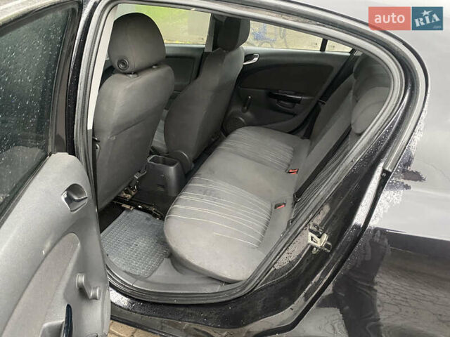 Черный Опель Корса, объемом двигателя 1.25 л и пробегом 309 тыс. км за 3500 $, фото 2 на Automoto.ua