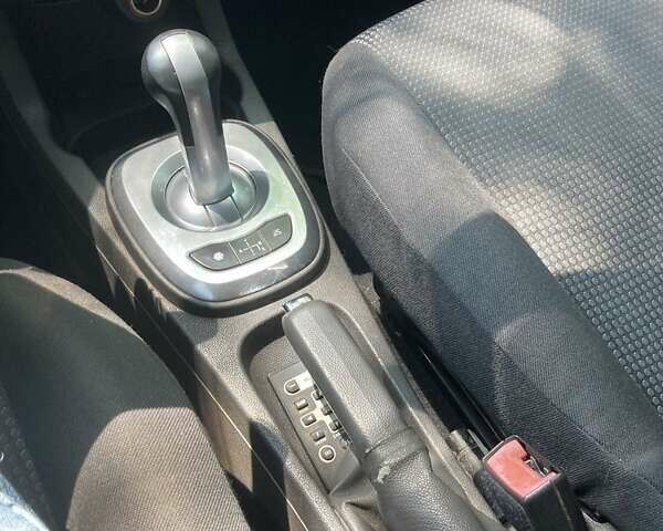 Черный Опель Корса, объемом двигателя 1.2 л и пробегом 204 тыс. км за 3800 $, фото 6 на Automoto.ua