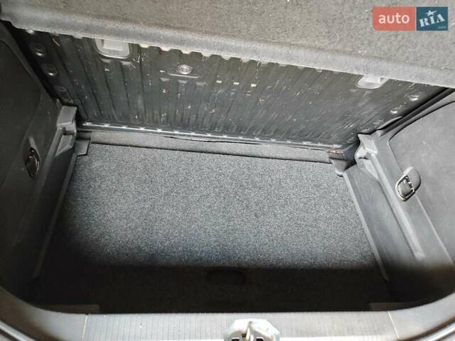 Черный Опель Корса, объемом двигателя 1.34 л и пробегом 170 тыс. км за 4800 $, фото 10 на Automoto.ua