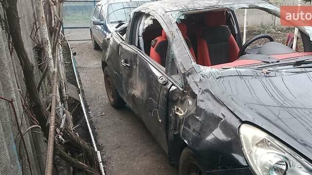 Чорний Опель Корса, об'ємом двигуна 1 л та пробігом 160 тис. км за 2500 $, фото 6 на Automoto.ua