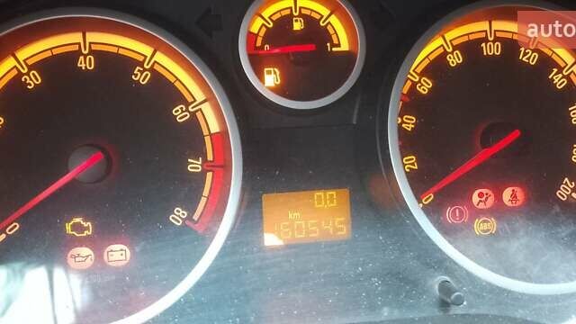 Чорний Опель Корса, об'ємом двигуна 1 л та пробігом 160 тис. км за 2500 $, фото 13 на Automoto.ua