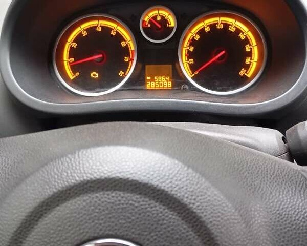 Опель Корса 2008 в Кегичевке на Automoto.ua Черный Опель Корса, объемом двигателя 1.23 л и пробегом 285 тыс. км за 3700 $, фото 5 на Automoto.ua