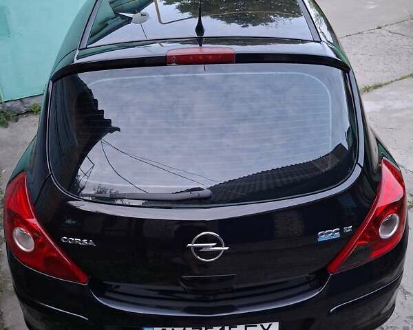 Черный Опель Корса, объемом двигателя 1 л и пробегом 225 тыс. км за 4700 $, фото 4 на Automoto.ua