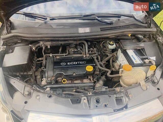 Опель Корса 2009 у Збараже на Automoto.ua Чорний Опель Корса, об'ємом двигуна 1.4 л та пробігом 180 тис. км за 4500 $, фото 4 на Automoto.ua