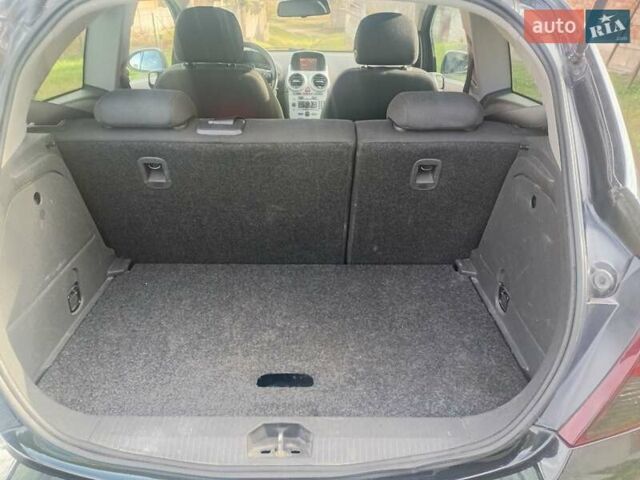 Опель Корса 2009 у Збараже на Automoto.ua Чорний Опель Корса, об'ємом двигуна 1.4 л та пробігом 180 тис. км за 4500 $, фото 7 на Automoto.ua