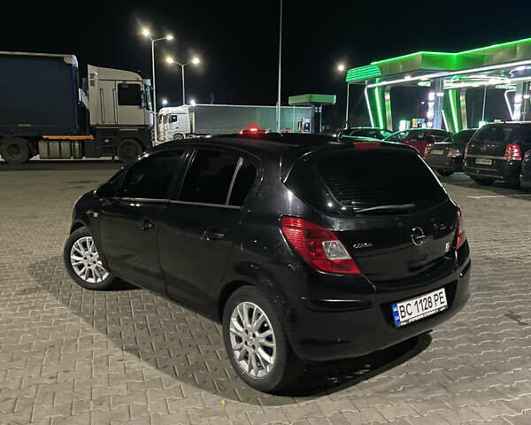 Чорний Опель Корса, об'ємом двигуна 1.23 л та пробігом 160 тис. км за 3500 $, фото 6 на Automoto.ua