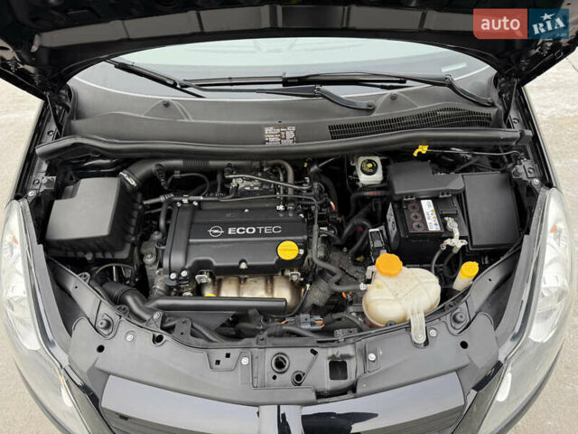 Чорний Опель Корса, об'ємом двигуна 1.4 л та пробігом 158 тис. км за 8500 $, фото 36 на Automoto.ua