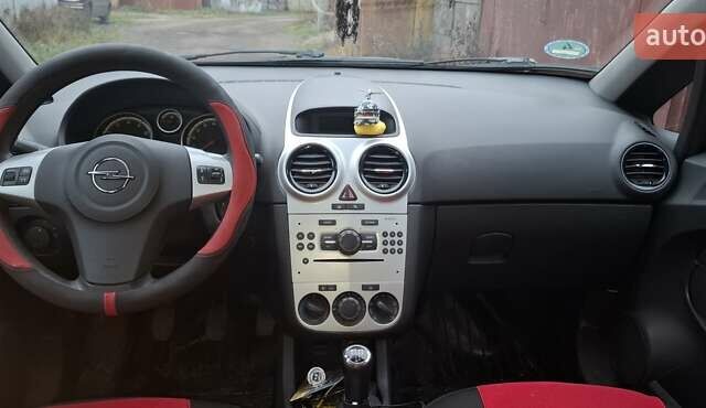 Чорний Опель Корса, об'ємом двигуна 1.23 л та пробігом 152 тис. км за 4200 $, фото 10 на Automoto.ua