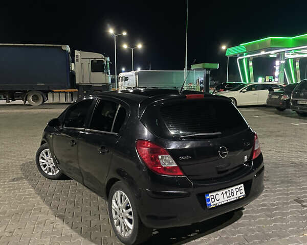 Чорний Опель Корса, об'ємом двигуна 1.23 л та пробігом 160 тис. км за 3500 $, фото 8 на Automoto.ua