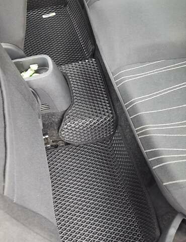 Черный Опель Корса, объемом двигателя 1 л и пробегом 225 тыс. км за 4700 $, фото 21 на Automoto.ua