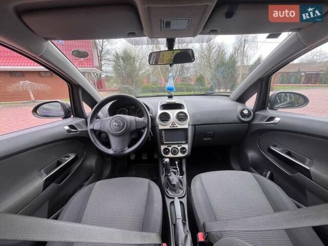 Чорний Опель Корса, об'ємом двигуна 1 л та пробігом 204 тис. км за 4300 $, фото 4 на Automoto.ua