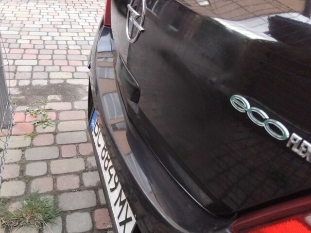 Черный Опель Корса, объемом двигателя 1.3 л и пробегом 343 тыс. км за 2700 $, фото 6 на Automoto.ua