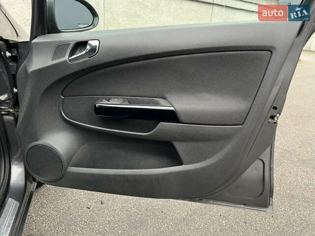 Чорний Опель Корса, об'ємом двигуна 1.25 л та пробігом 205 тис. км за 5399 $, фото 21 на Automoto.ua