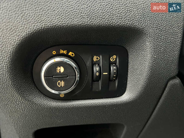 Чорний Опель Корса, об'ємом двигуна 1.25 л та пробігом 205 тис. км за 5399 $, фото 9 на Automoto.ua