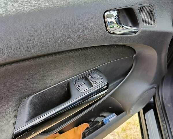 Чорний Опель Корса, об'ємом двигуна 1.25 л та пробігом 235 тис. км за 4599 $, фото 14 на Automoto.ua